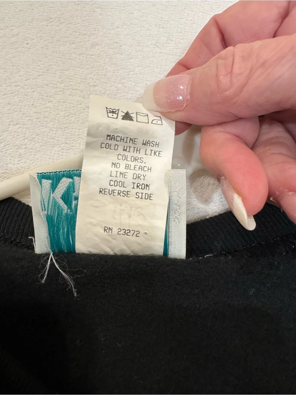 Kittens comfortable women’s